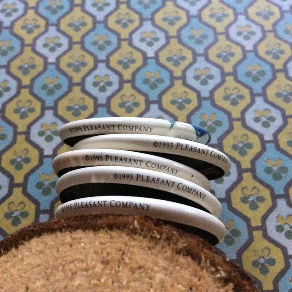 Vintage American Girls Jigsaw & 5 Metal Badges/pin - Picture 7 of 13